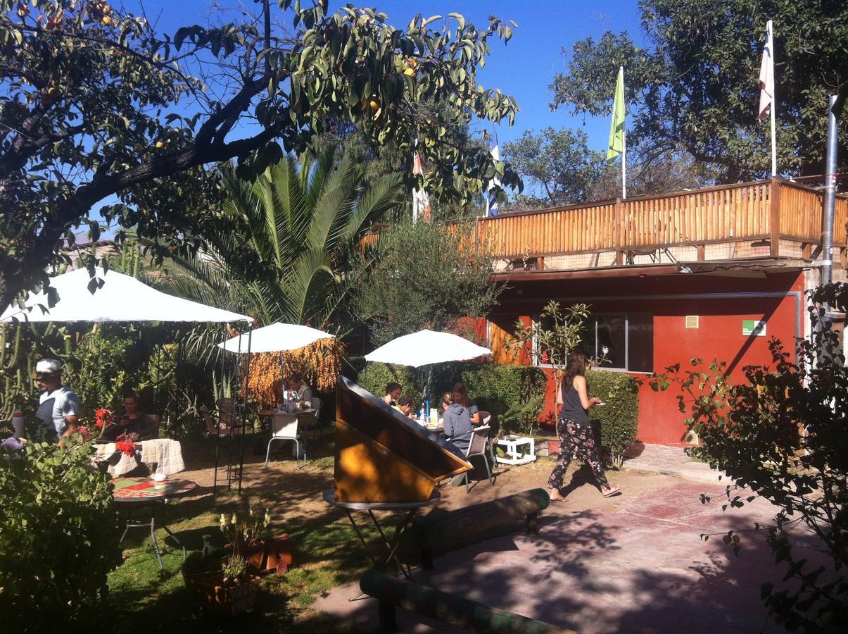 Vicuña Hostal Michel מראה חיצוני תמונה